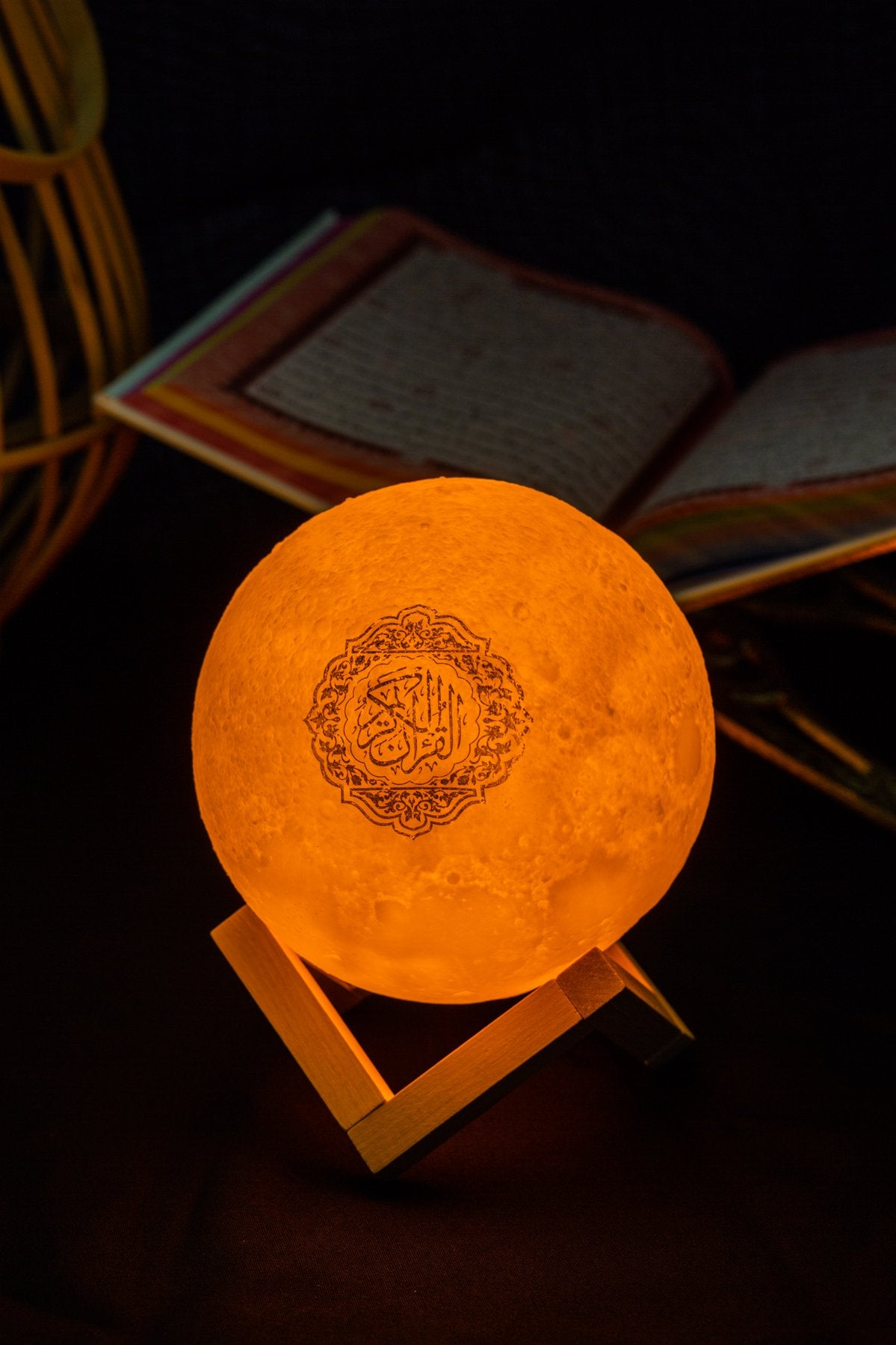 Moon Quran Speaker orange color | ww.almukarramah.com