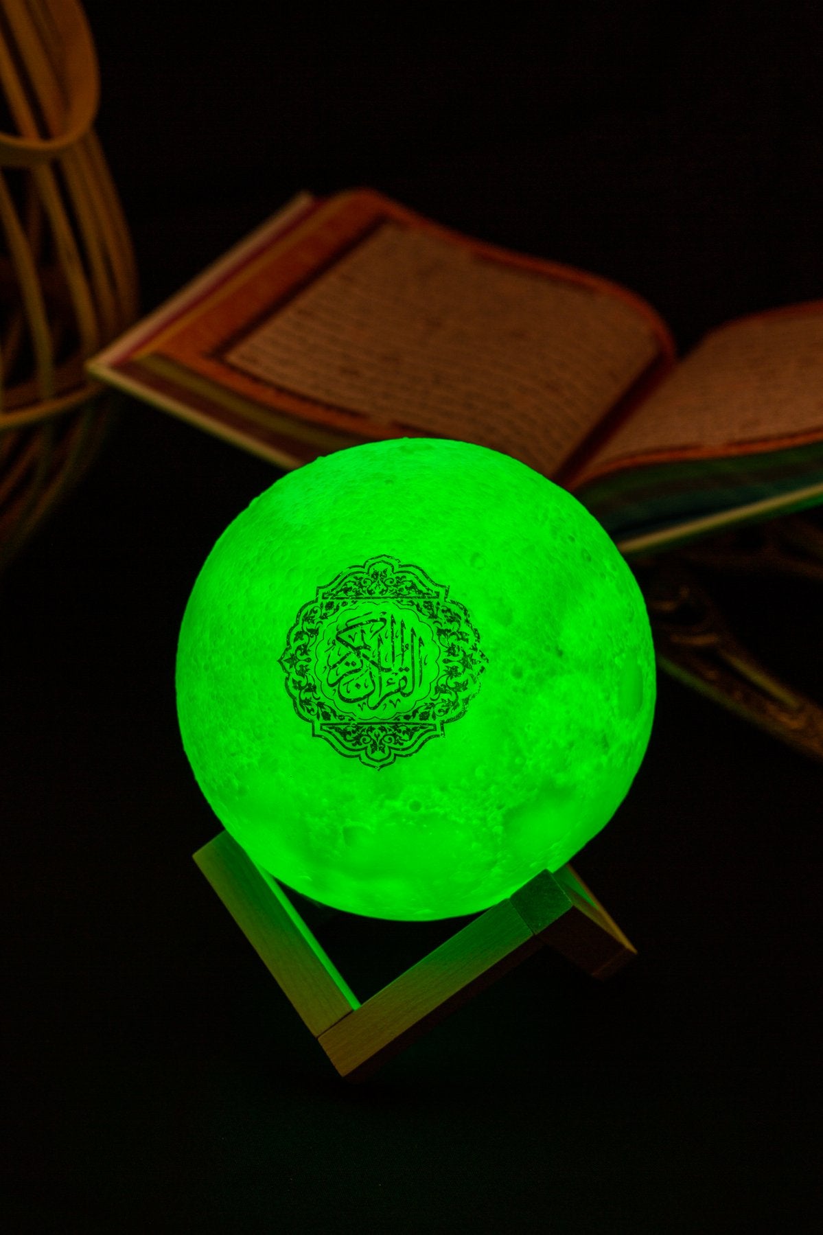 Moon Quran Speaker green color | ww.almukarramah.com