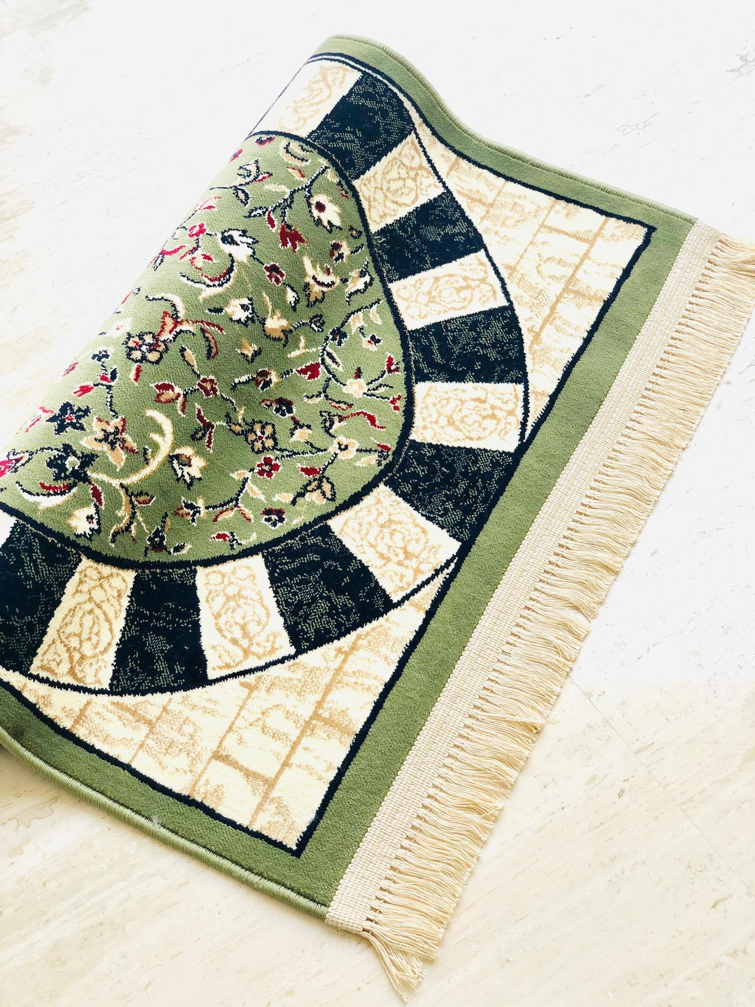 Buy Premium Sujjadah Al Rawdah Patterns Madina Arches Prayer Mat - Green Color, Made In Madina | Almukarramah.com