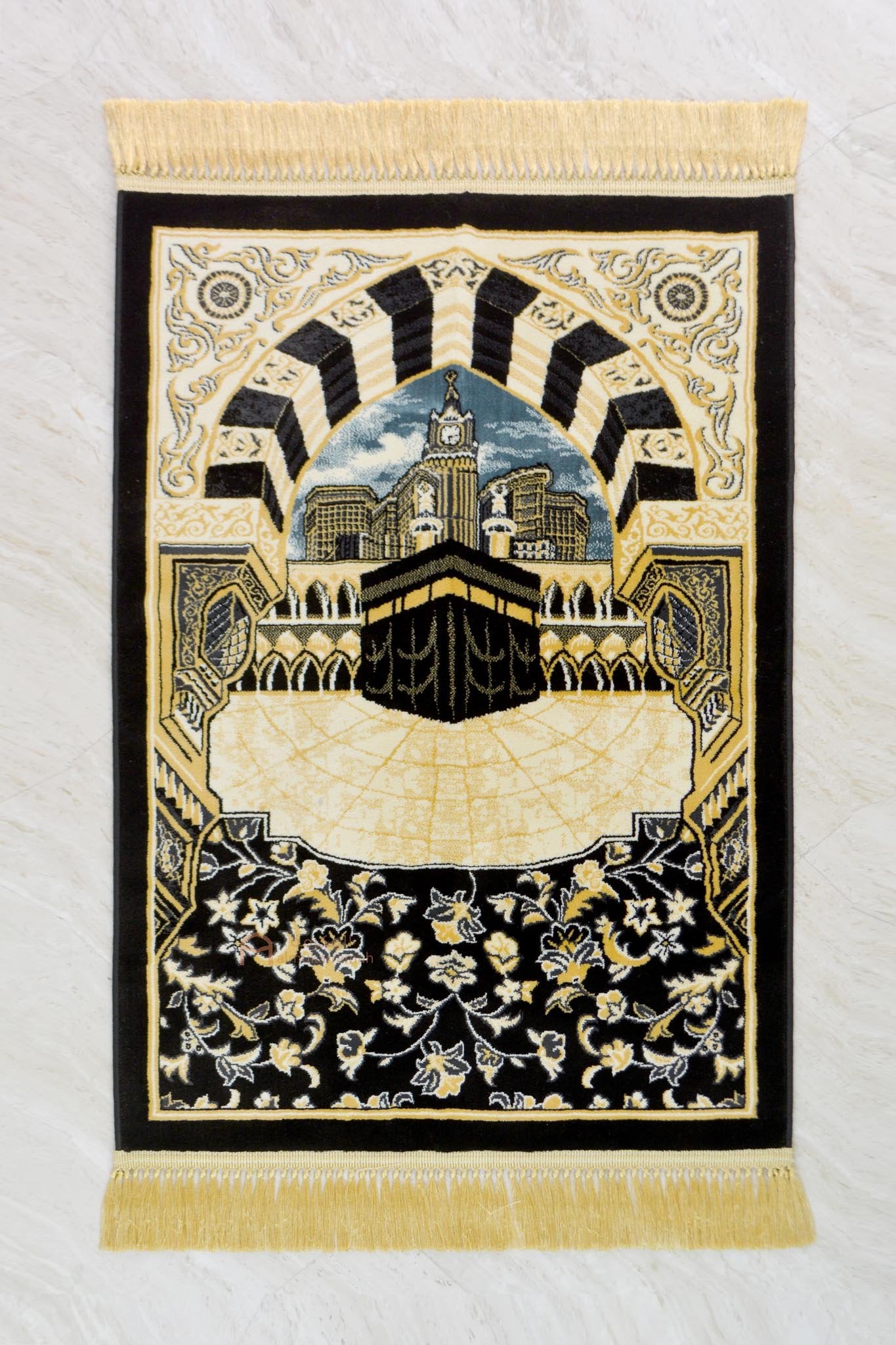 Luxurious quality Makkah prayer mat - www.almukarramah.com