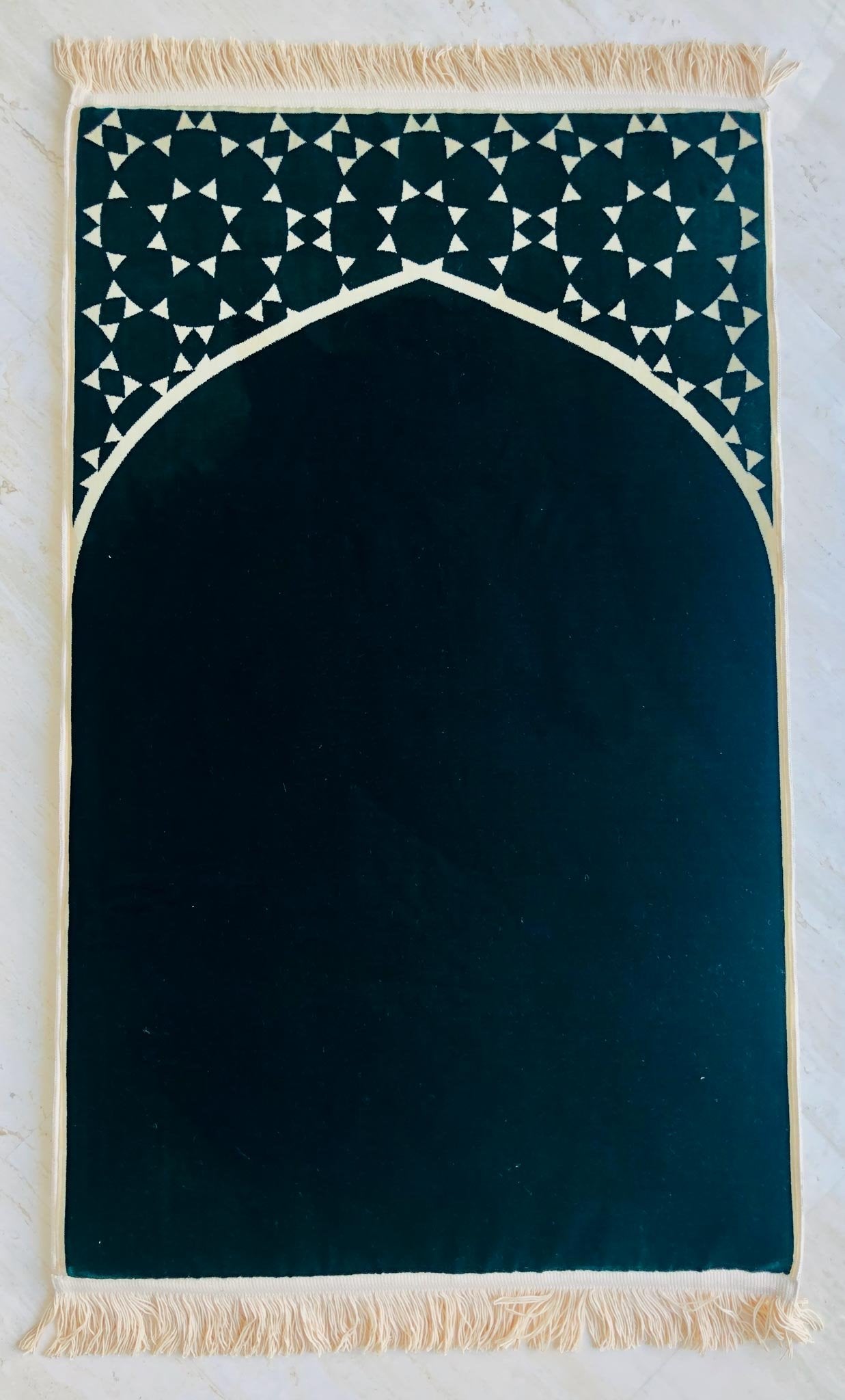 Memory Foam prayer mat embodied in an Islamic geometric shapes - Olive green color - www.almukarramah.com